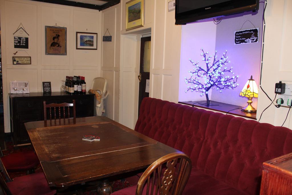 לינה וארוחת בוקר Nant-y-bwch The Nags Head Tredegar מראה חיצוני תמונה