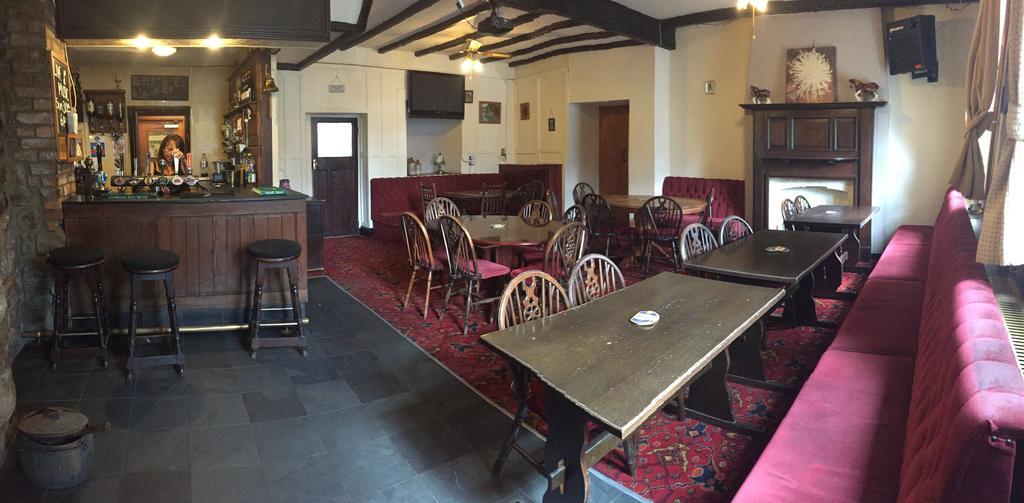לינה וארוחת בוקר Nant-y-bwch The Nags Head Tredegar מראה חיצוני תמונה